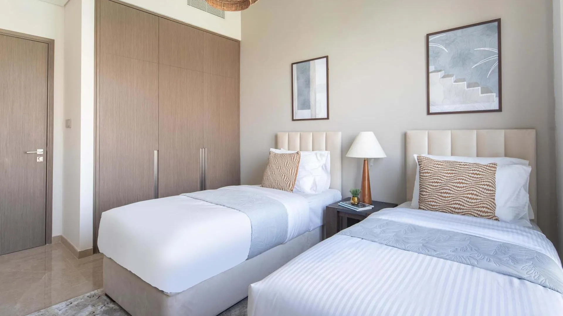 Apartment Frank Porter - Grande Residence Dubai