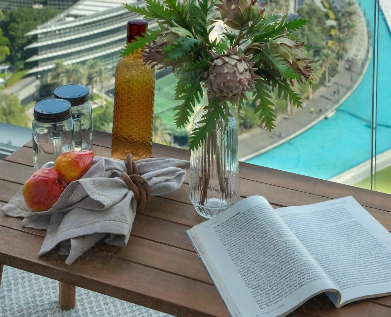 Frank Porter - Grande Residence Dubai Apartment