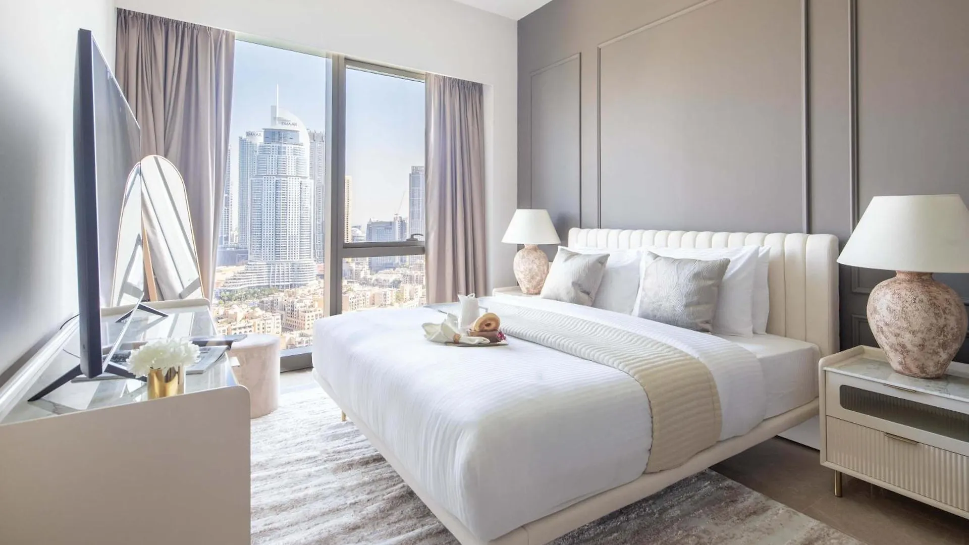 Frank Porter - Grande Residence Dubai 0*,